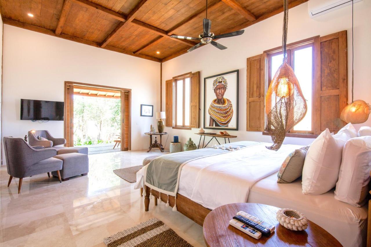 Villa Pulau Cinta Boutique Suites Гили-Мено Экстерьер фото