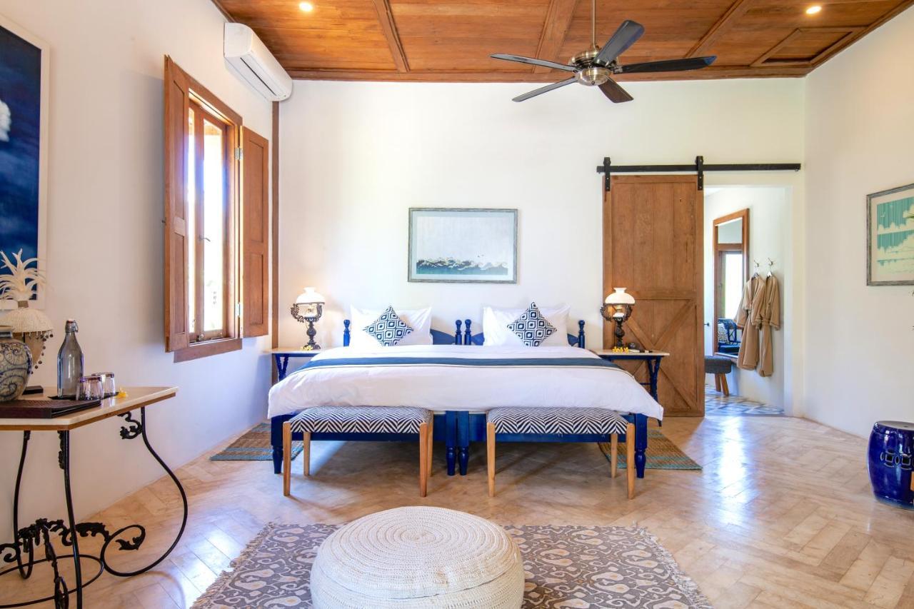 Villa Pulau Cinta Boutique Suites Гили-Мено Экстерьер фото