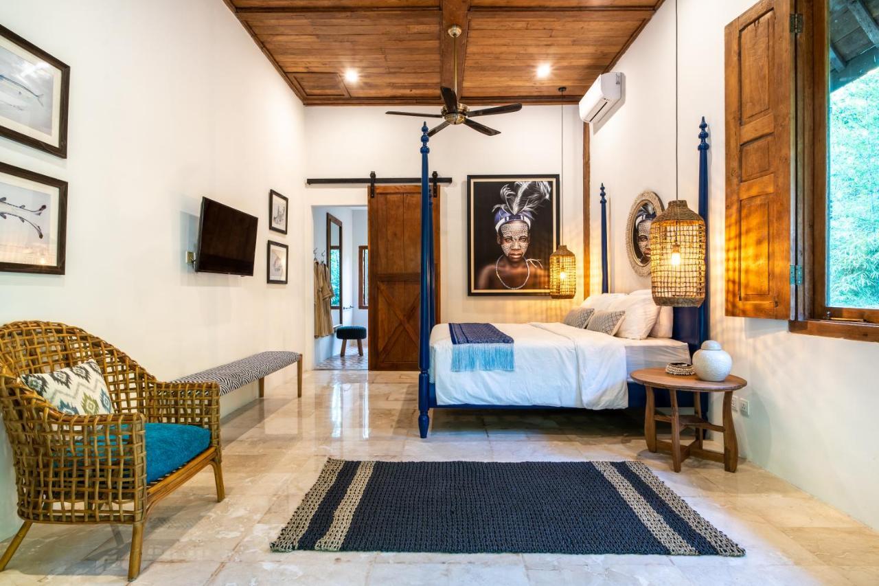 Villa Pulau Cinta Boutique Suites Гили-Мено Экстерьер фото