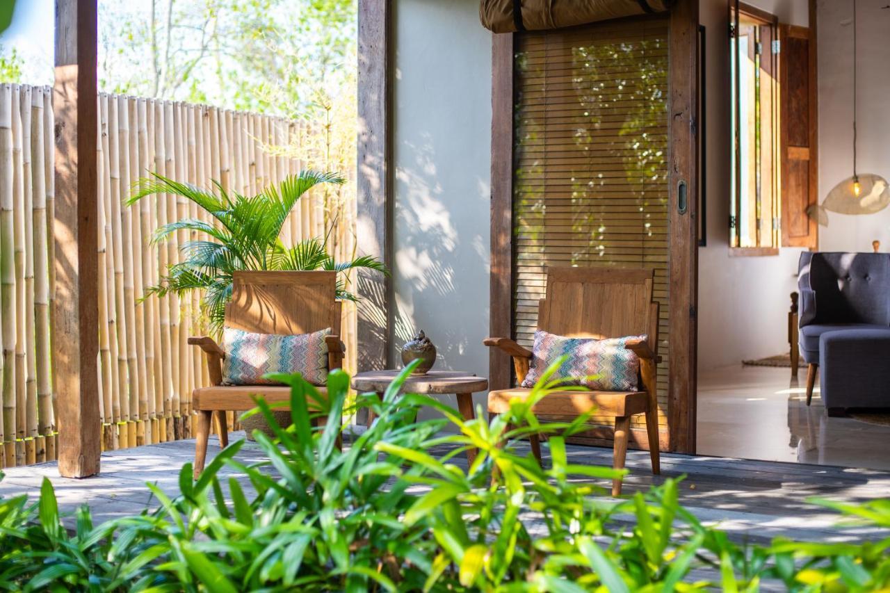 Villa Pulau Cinta Boutique Suites Гили-Мено Экстерьер фото