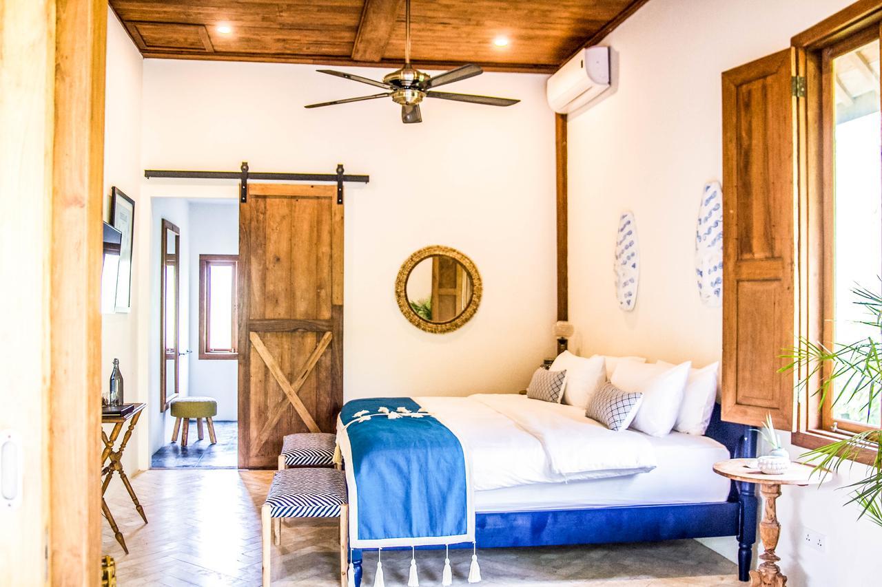 Villa Pulau Cinta Boutique Suites Гили-Мено Экстерьер фото